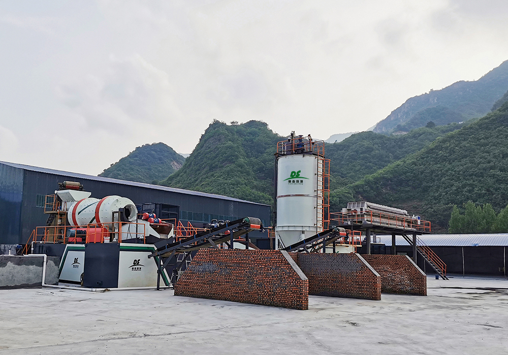 有機-重金屬復合污染土壤淋洗修復現場